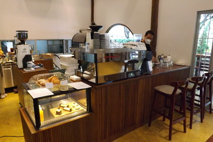 お店の看板